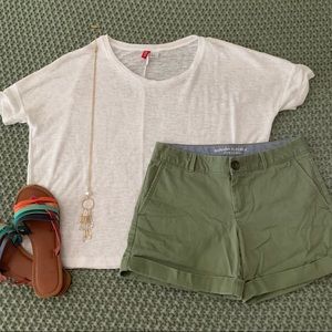 OLIVE Banana Republic City Chino Shorts💚